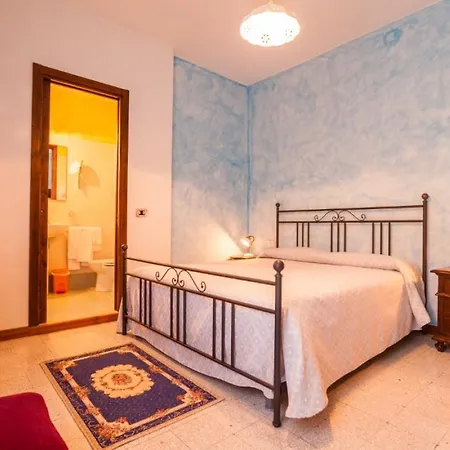 Sleeps 27 Pool Wifi *