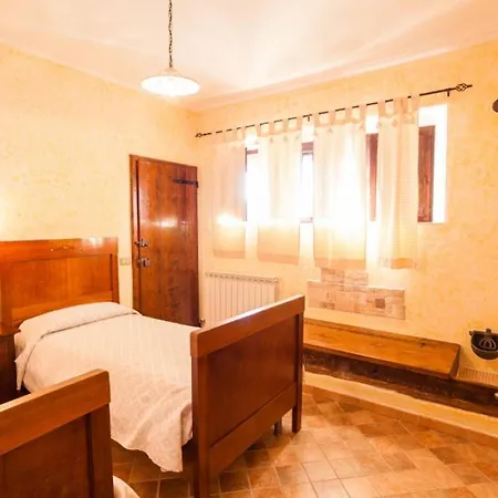 ヴィラ Sleeps 27 Pool Wifi Piobbico