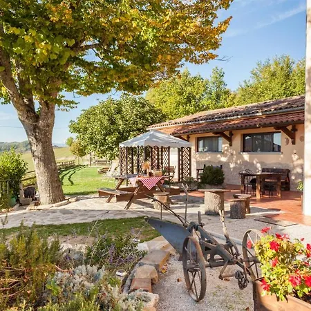 Sleeps 27 Pool Wifi * Piobbico