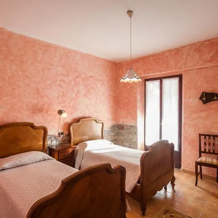 Sleeps 27 Pool Wifi Piobbico